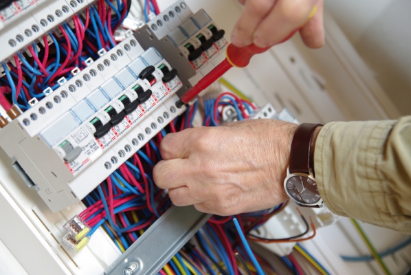 Remplacement de tableau électrique à Laval